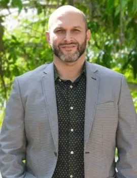 Daniel – Consultor Administrativo En Houston Texas Immigration Lawyers
