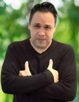Ruben – Diseñador En Houston Texas Immigration Lawyers
